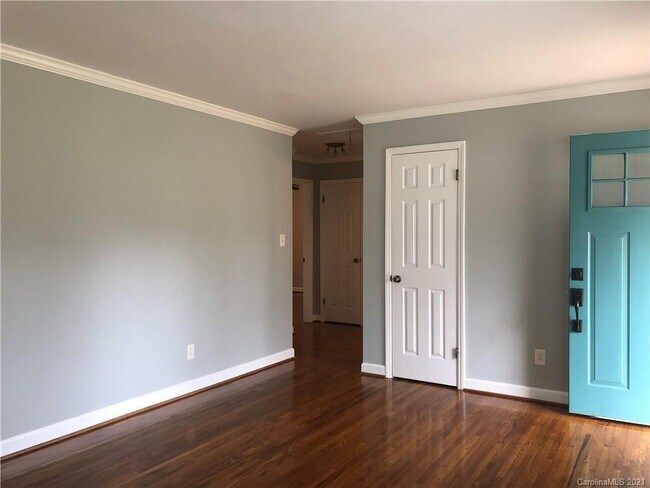 Building Photo - 4220 Hammett St