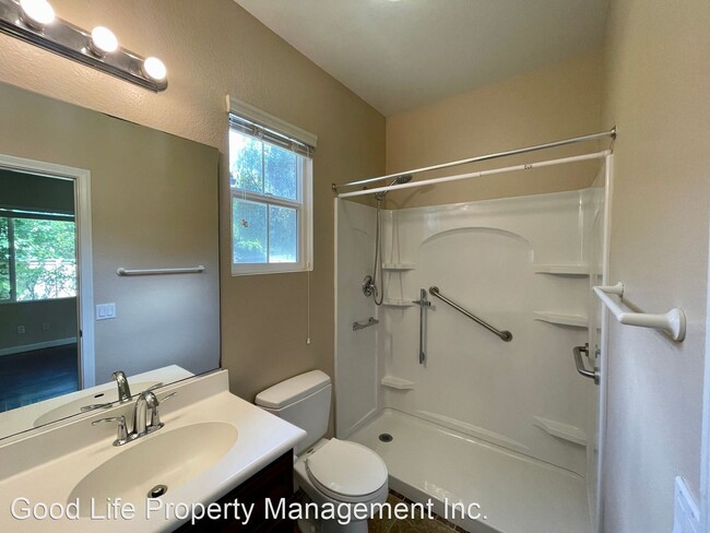 Building Photo - 4 br, 3.5 bath House - 704 Vereda Rd