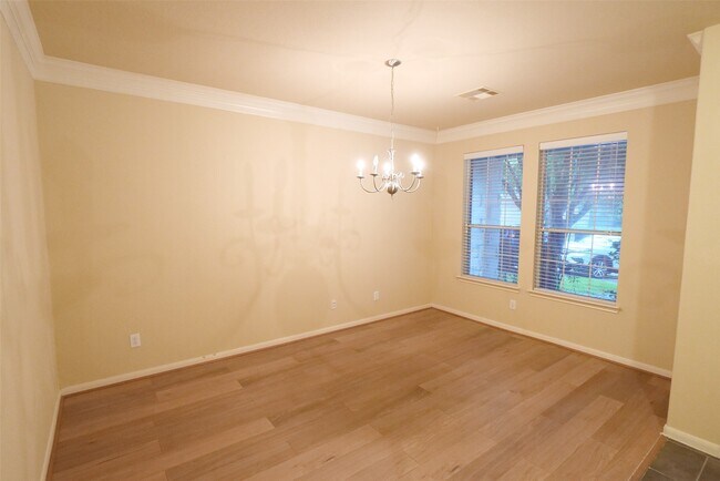 Foto del edificio - 26427 Longview Creek Dr