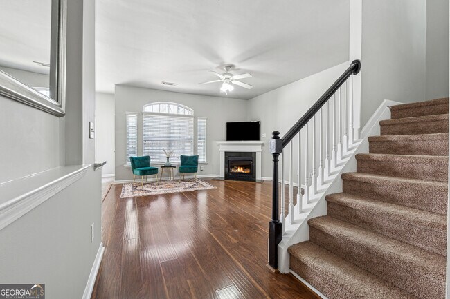 Foto del edificio - 2726 Pierce Brennen Ct NE