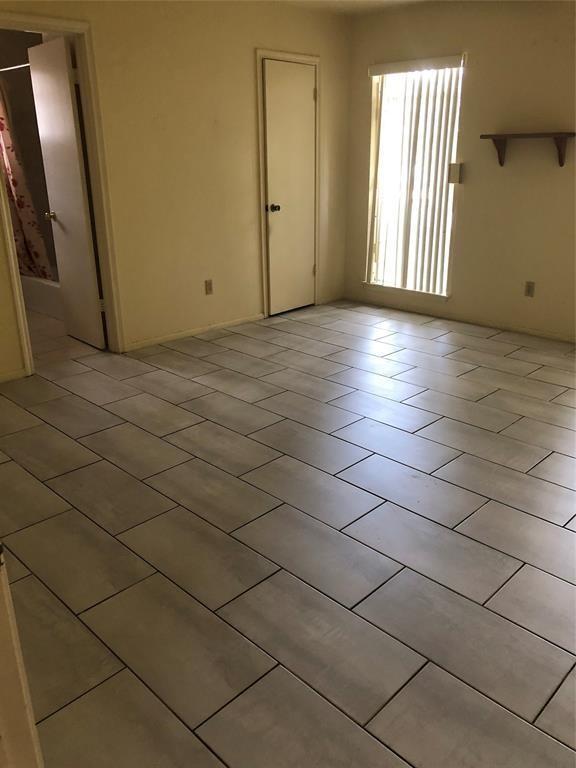 Foto del edificio - 7703 Augustine Dr