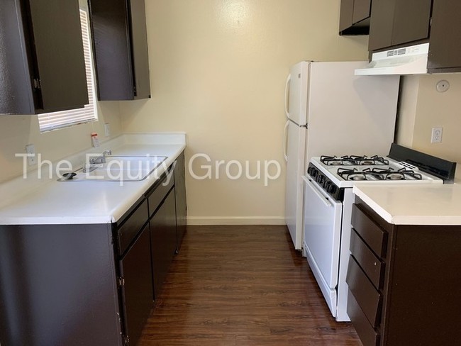 Building Photo - Downstairs unit in Giant Sequoia Village!