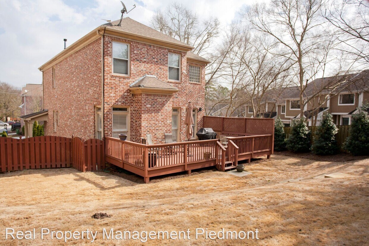 Foto principal - 4 br, 3.5 bath House - 883 Lenox Court NE
