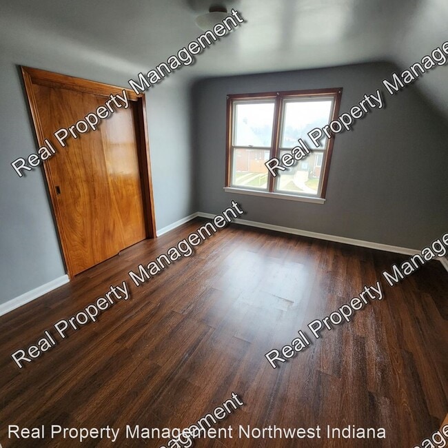 Building Photo - 3 br, 1 bath House - 7216 McLaughlin Avenue
