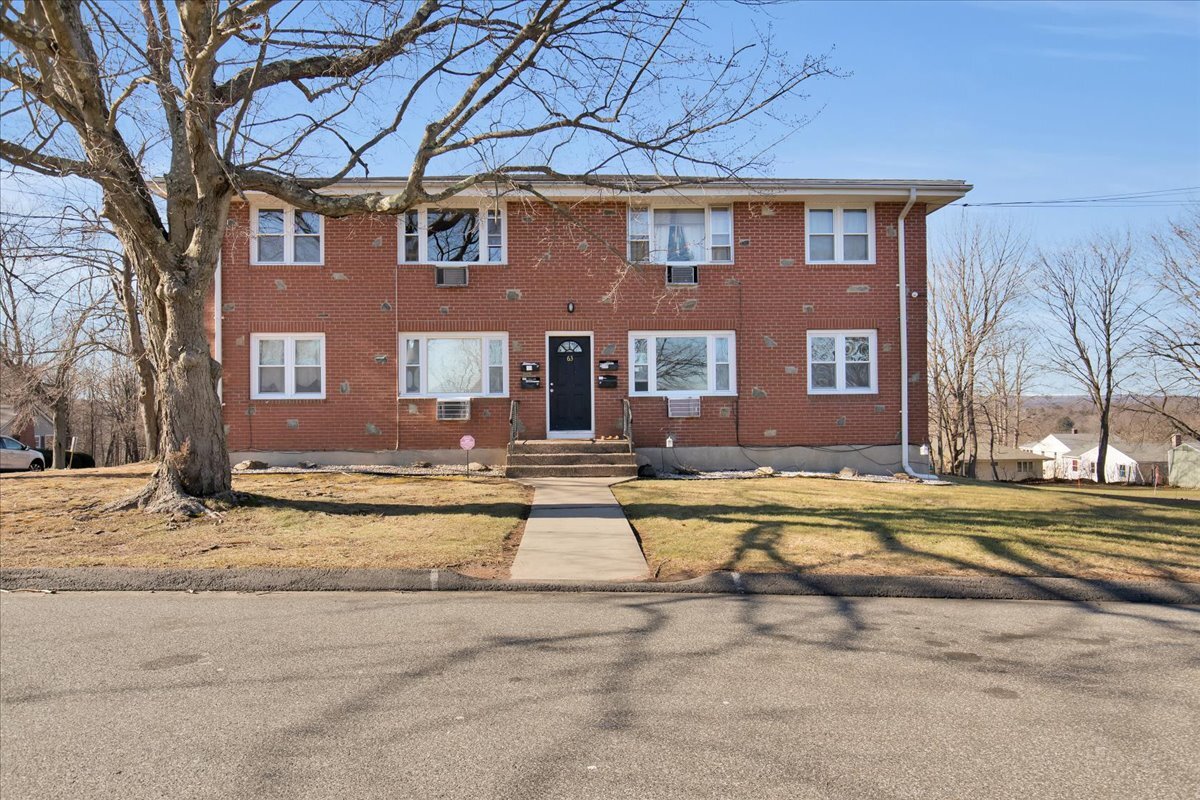 63 Maynard St Unit 4, Middletown, CT 06457 Apartments in Middletown