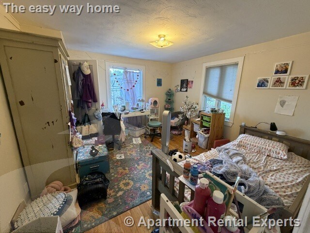 Foto del edificio - 167-169 Summer St Unit #2