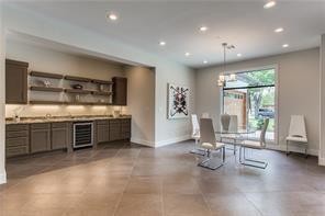 Foto del edificio - 4441 Amherst Ave