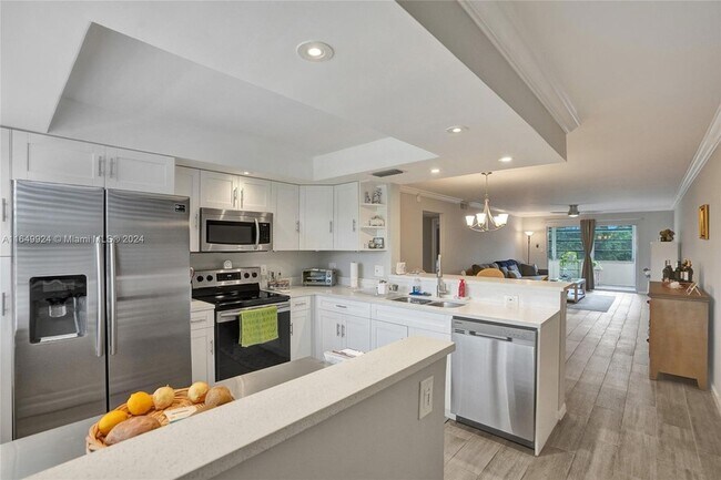 Foto del edificio - 2001 Granada Dr