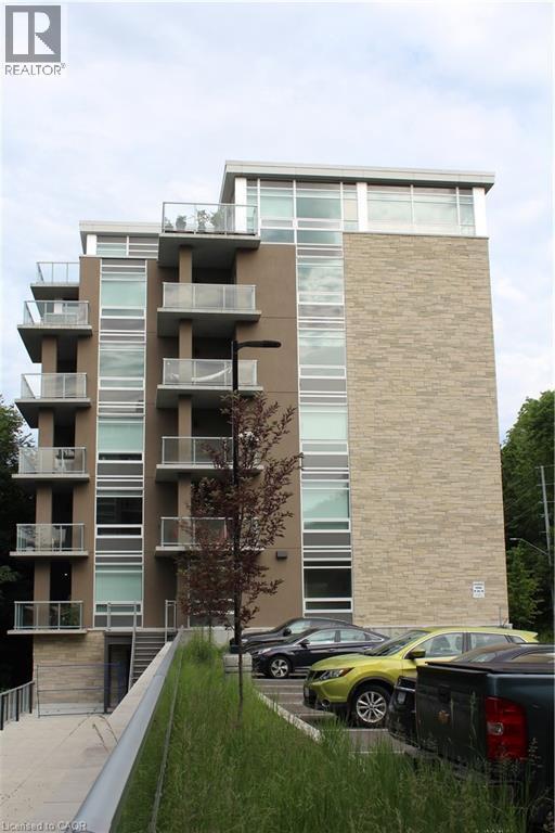 Building Photo - 479 Charlton Ave E