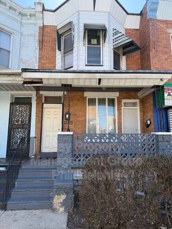 Building Photo - 5560 Chancellor St
