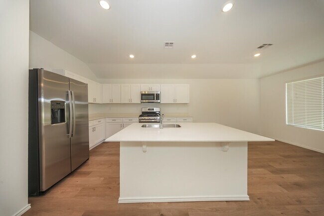 Foto del edificio - 5908 Norway Spruce St