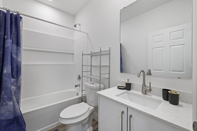 Foto del edificio - 1917 Lorna Ave