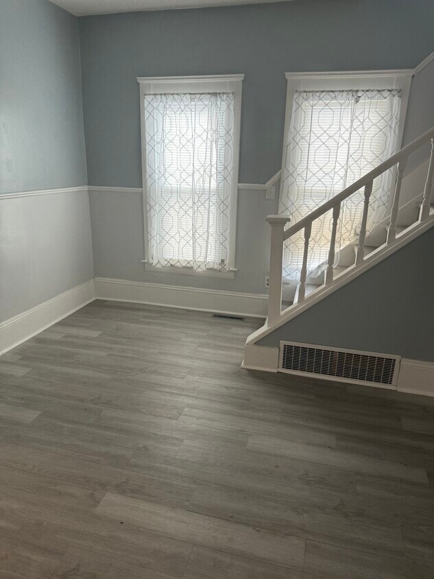 Foto principal - 3009 Delmar Ave