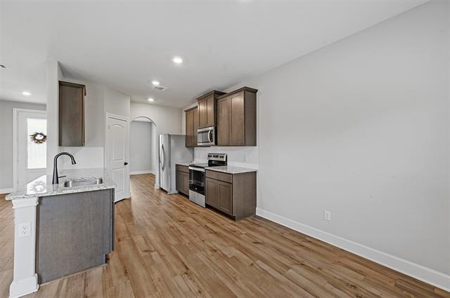 Foto del edificio - 7608 Duck Bay Rd