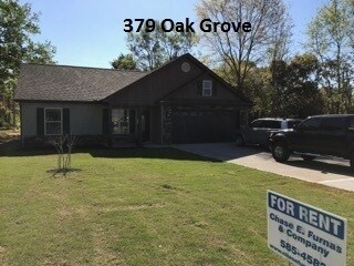 Foto principal - 379 Oak Grove Rd