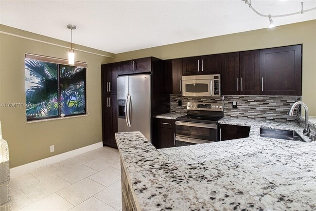 Building Photo - 2213 Cypress Island Dr