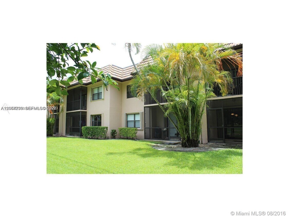 Building Photo - 10437 NW 11th St