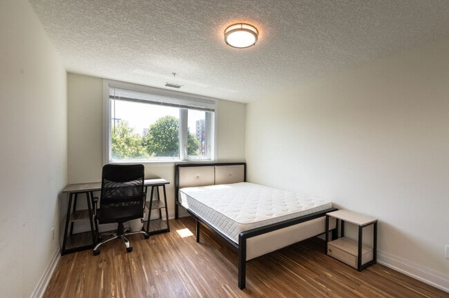 Building Photo - 311 Batavia Pl