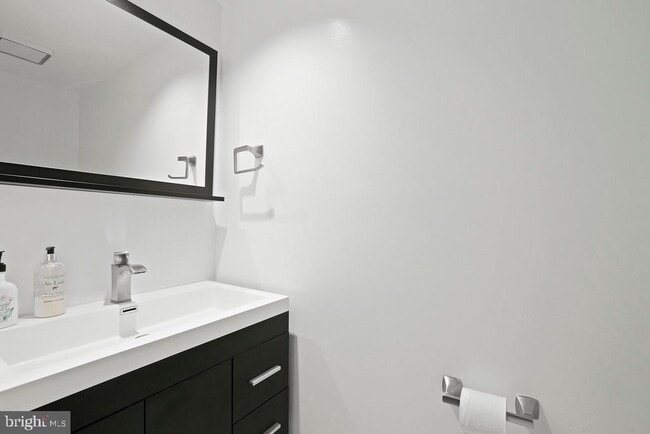 Foto del edificio - 2927 S Woodstock St