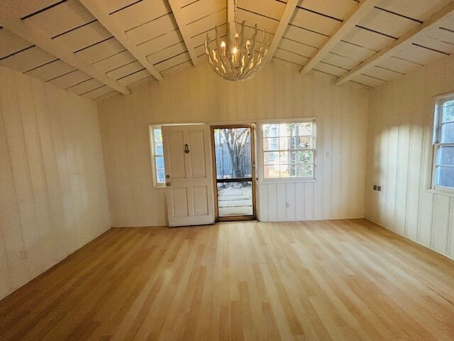Foto principal - 9612 National Blvd