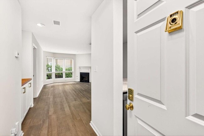 Building Photo - 244 13th St NE