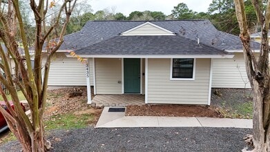 Building Photo - 3435 Balboa Cir