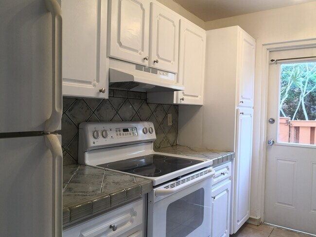 Foto del edificio - 7150 Fairway Dr