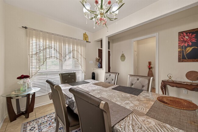 Foto del edificio - 18303 All Oak Trail