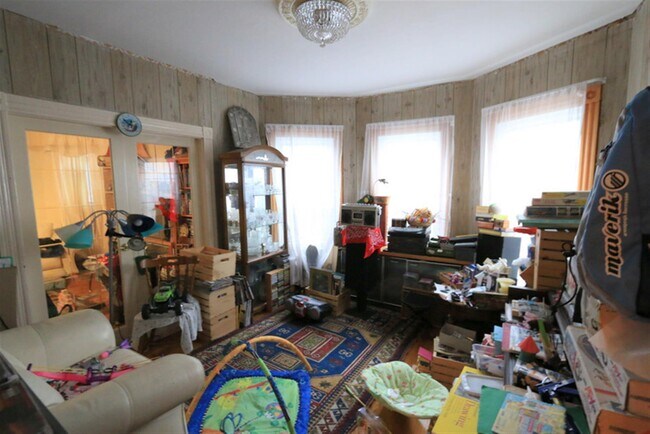 Building Photo - 14 Wigglesworth St