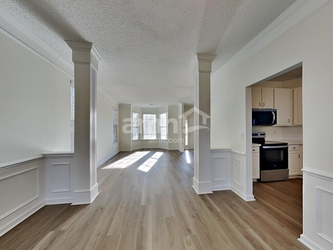 Building Photo - 104 Edenberry Way