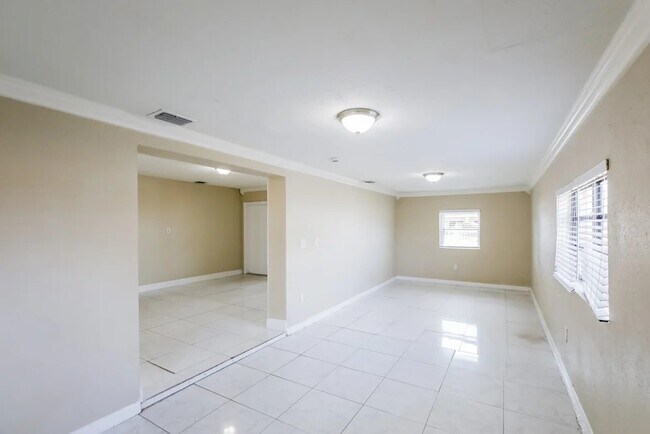 Foto del edificio - 3031 NW 186th Terrace