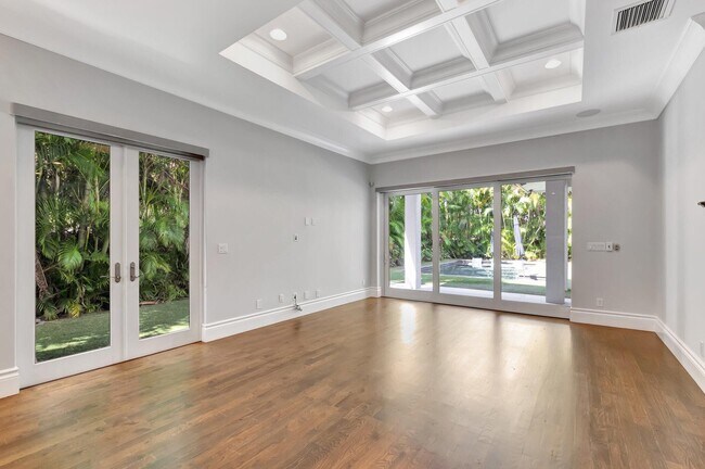 Foto del edificio - 200 NW 10th St