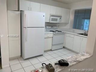 Foto del edificio - 9511 Weldon Cir