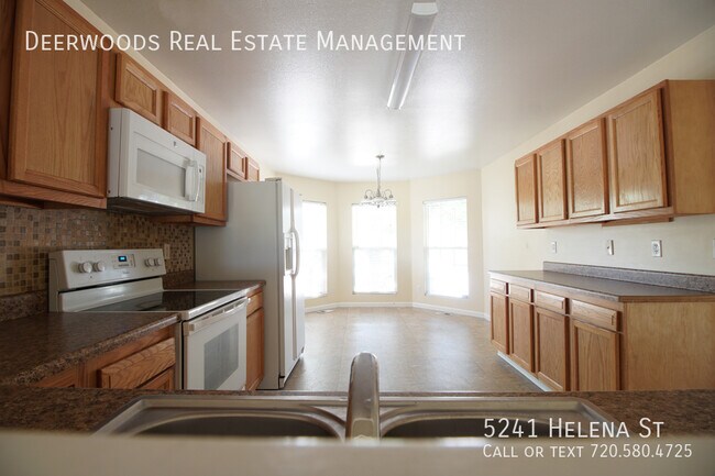 Building Photo - 4 Bed / 2 Bath - 2 Car Garage, Private Yar...