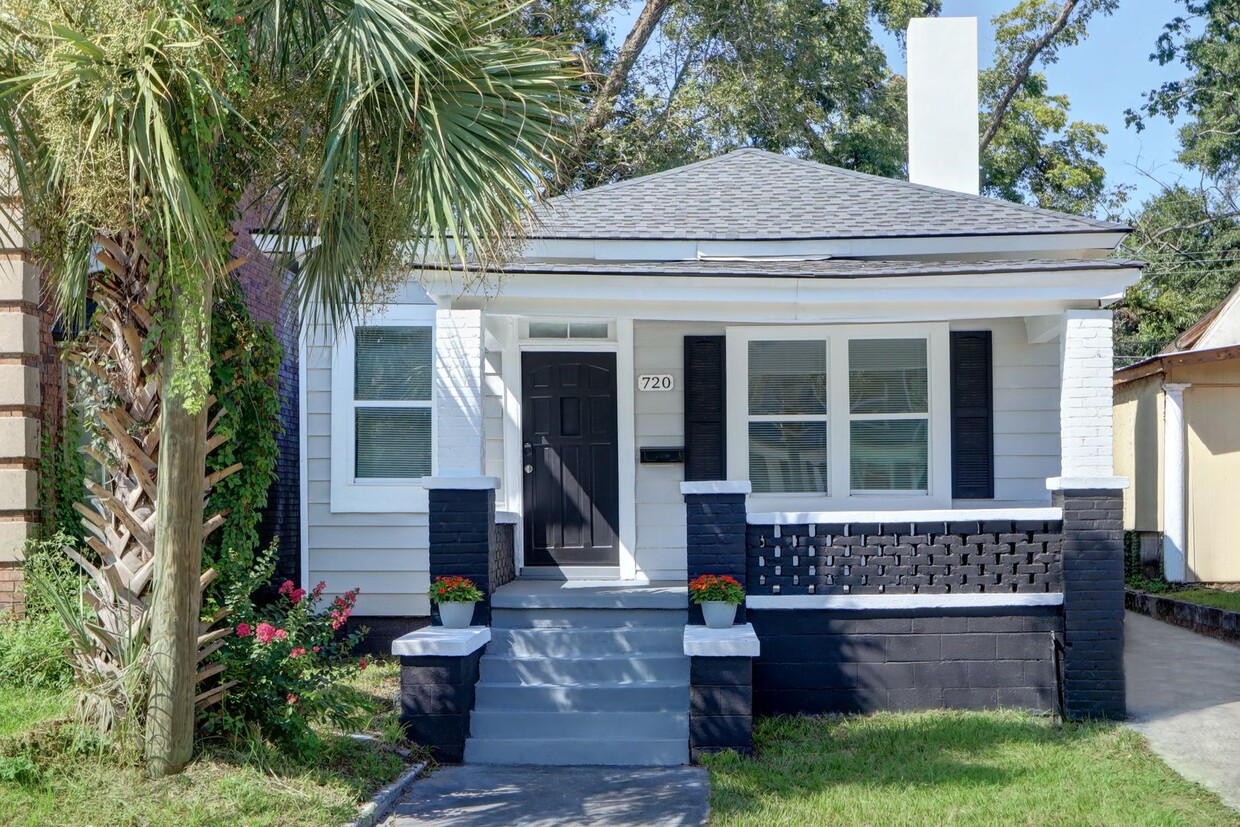 Foto principal - Large 3BR/1BA Downtown Savannah Home For Rent