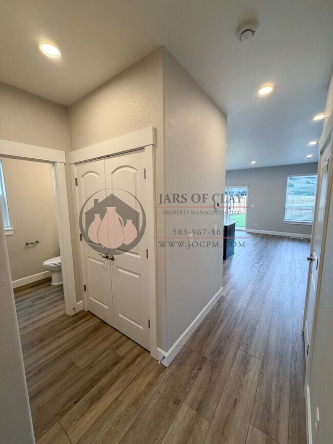 Foto del edificio - 1329/1331 #2023-LL765