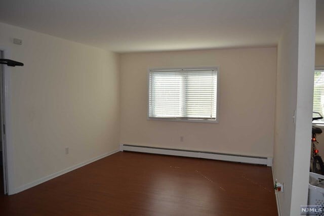 Building Photo - 411 Railroad Ave