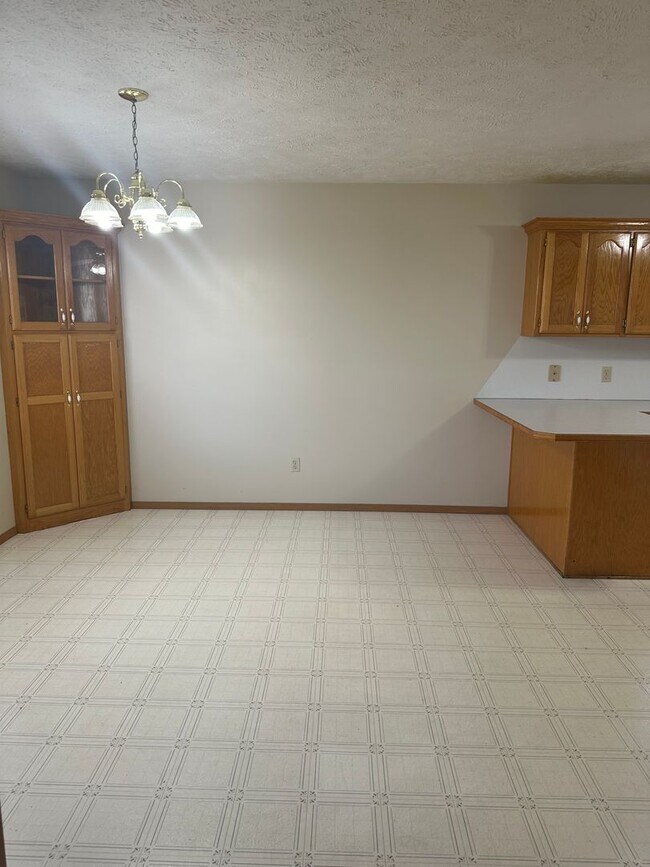 Foto del edificio - Beautiful Brick Home in Willard!