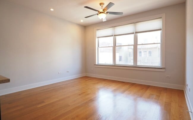 Building Photo - 1261 N Honore St