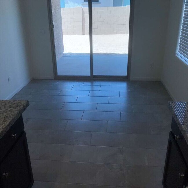 Building Photo - 734 W Nova Pl - 4 BR, 2 BA - Casa Grande