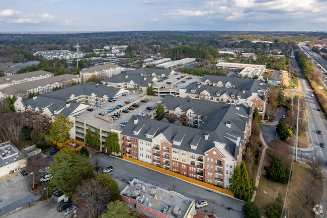 Contexto - Madison Square at Dunwoody