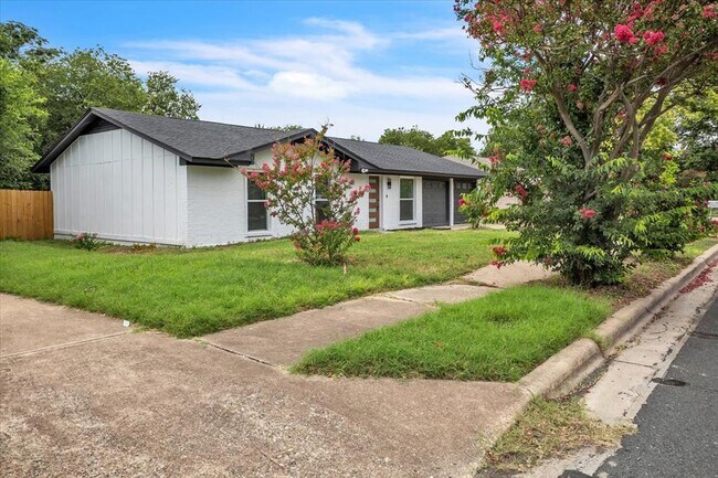 Foto del edificio - 1411 Manford Hill Dr