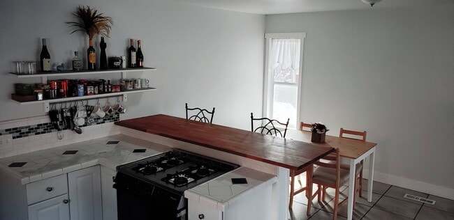 Foto del edificio - 3195 White Cir