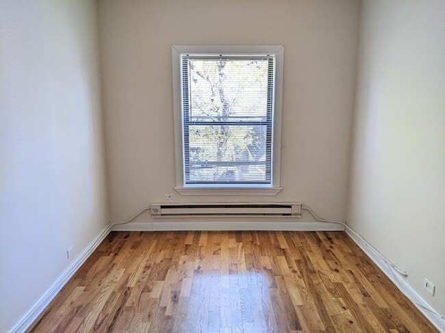 Foto del edificio - 1 bedroom in Evanston IL 60201