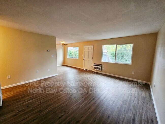 Foto del edificio - 475 Eastlick St