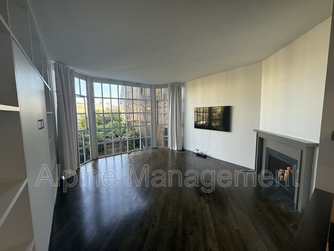Building Photo - 1255 California St