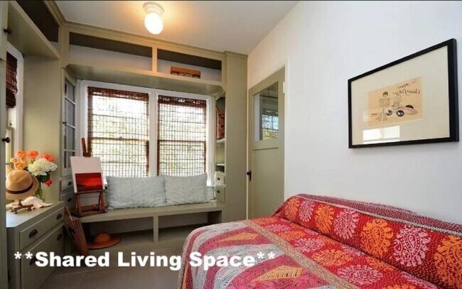 Building Photo - bedroom in Los Angeles CA 91316