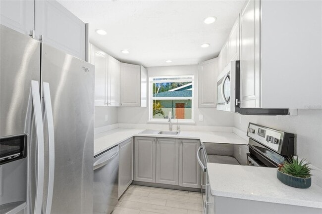 Building Photo - 5320 Moeller Ave