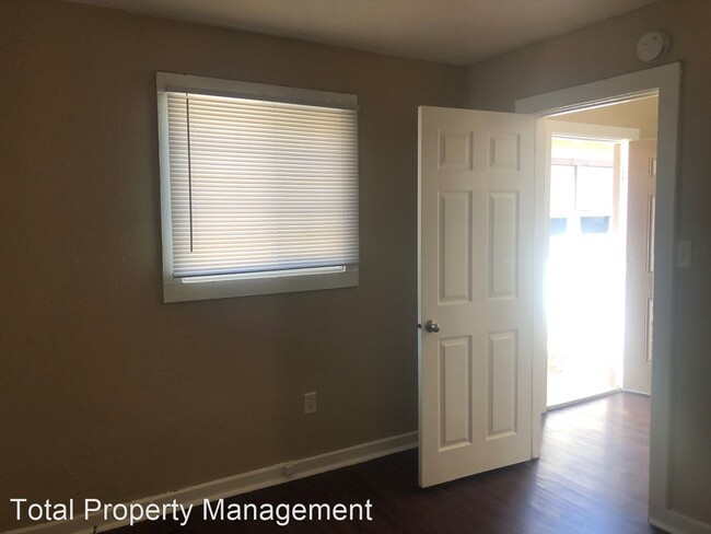 Building Photo - 1 br, 1 bath House - 245 1/2 N. M Street - A