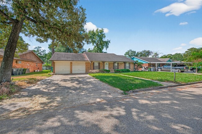 Building Photo - 108 Belvedere Dr